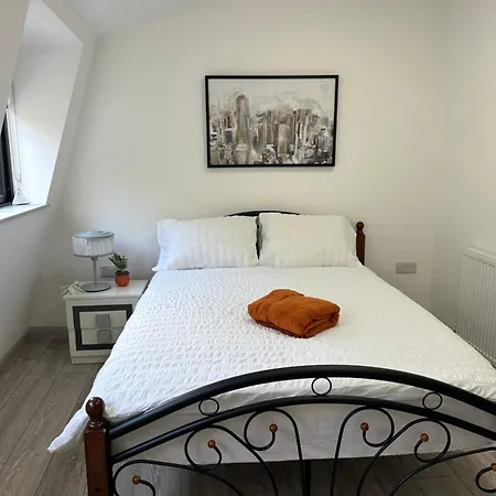 Modern 3 Bedroom With 2 Bathroom In Central London Exterior photo
