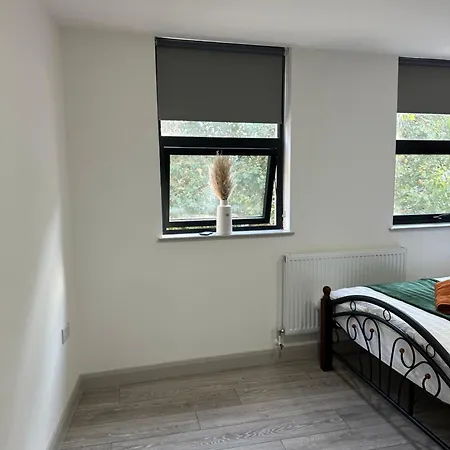 Modern 3 Bedroom With 2 Bathroom In Central London Exterior photo