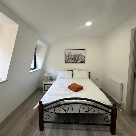 Modern 3 Bedroom With 2 Bathroom In Central London Exterior photo