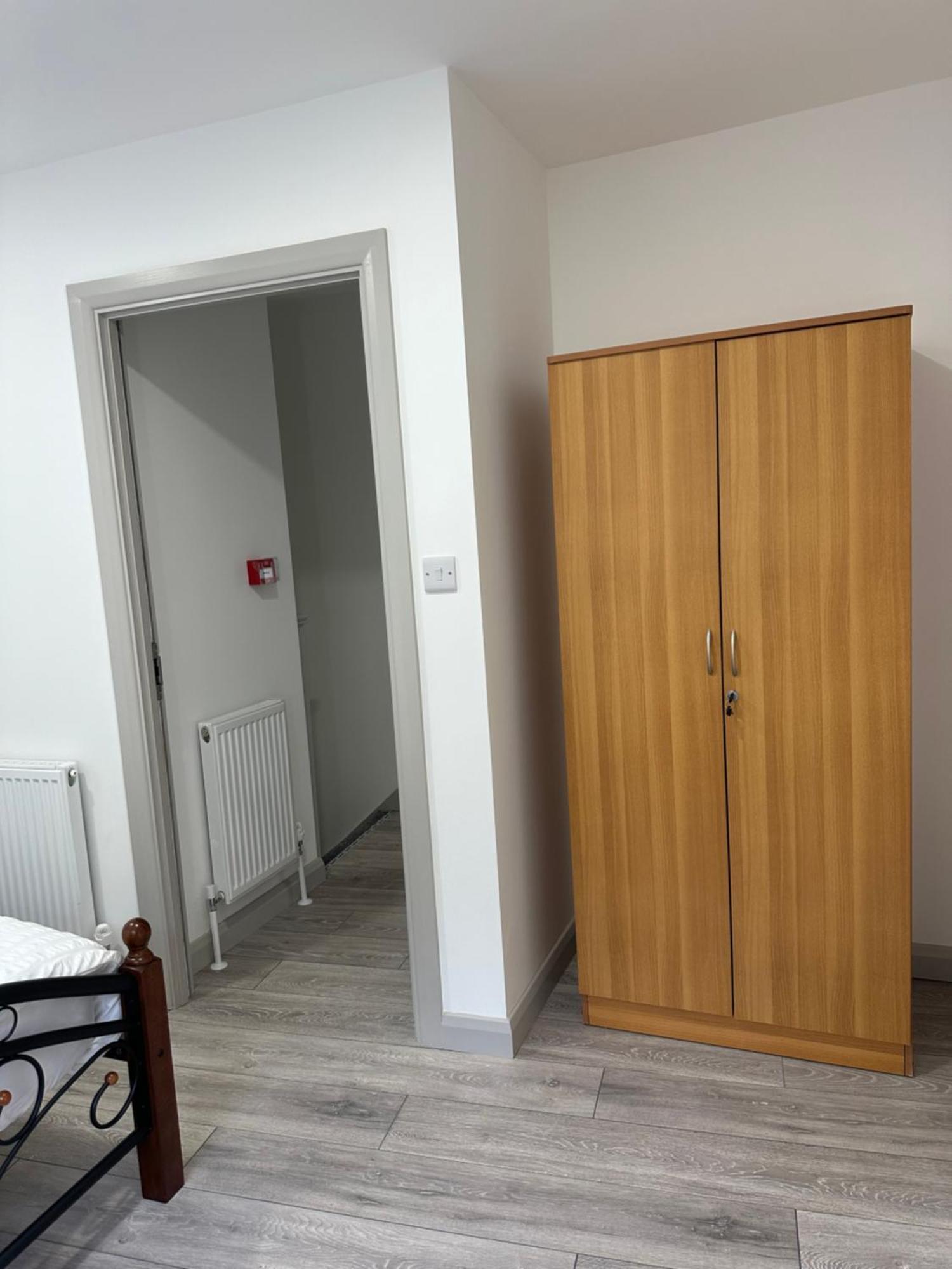 Modern 3 Bedroom With 2 Bathroom In *