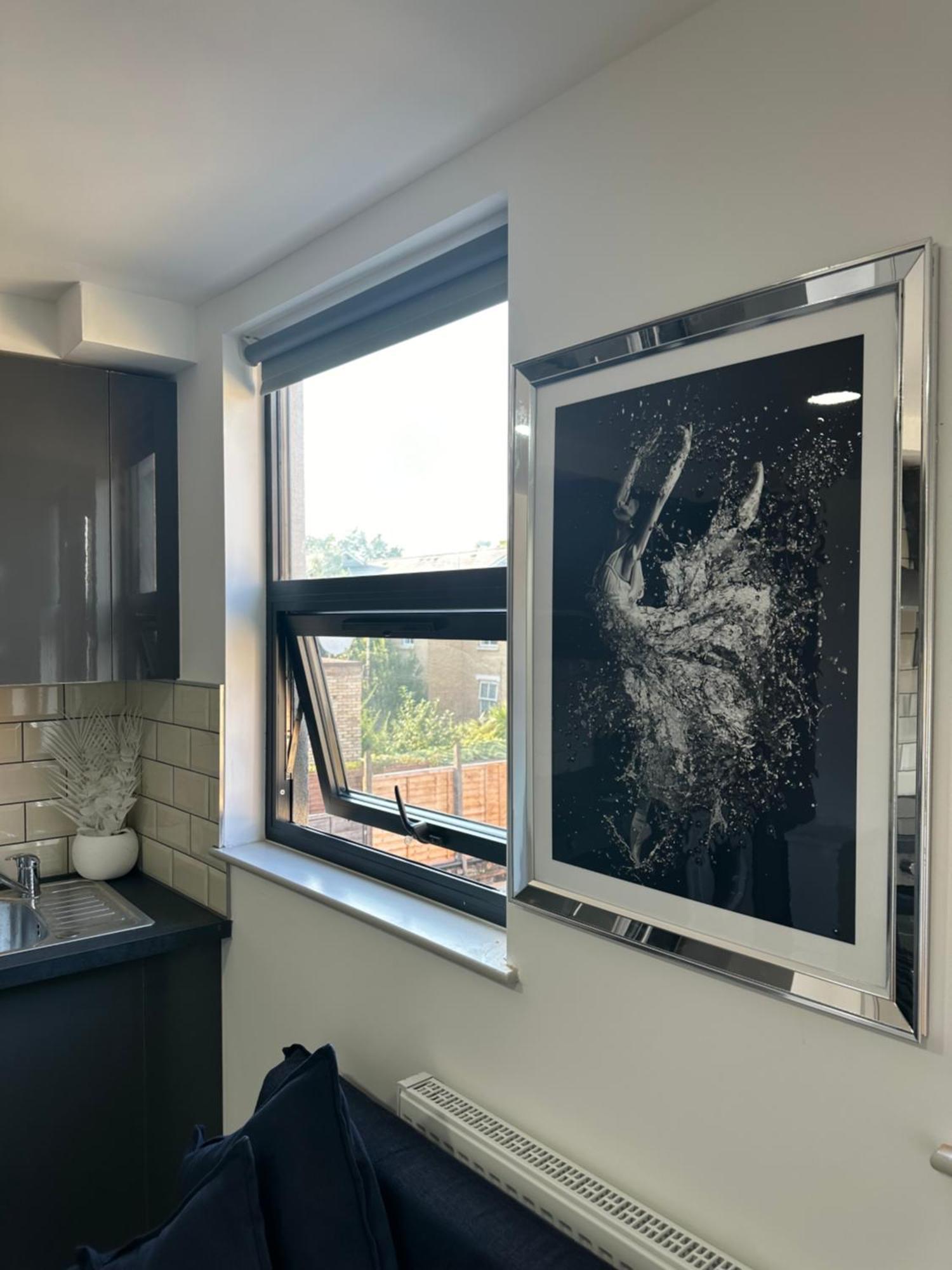 Modern 3 Bedroom With 2 Bathroom In Apartment *